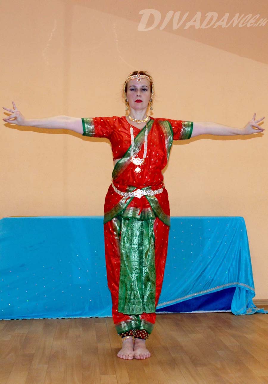 поза самапАда