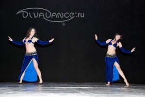 юбка с длинным разрезом для восточных танцев