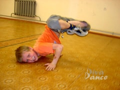 break dance breaking