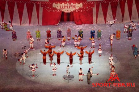 циркачи на закрытии олимпиады в сочи 2014г
