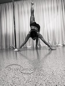 занятия растяжкой в Divadance